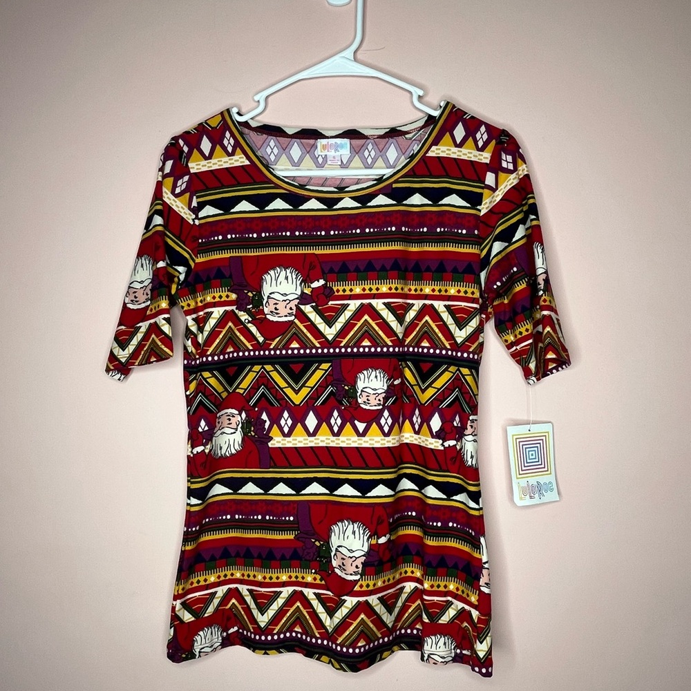 NWT LuLaRoe Gigi Shirt